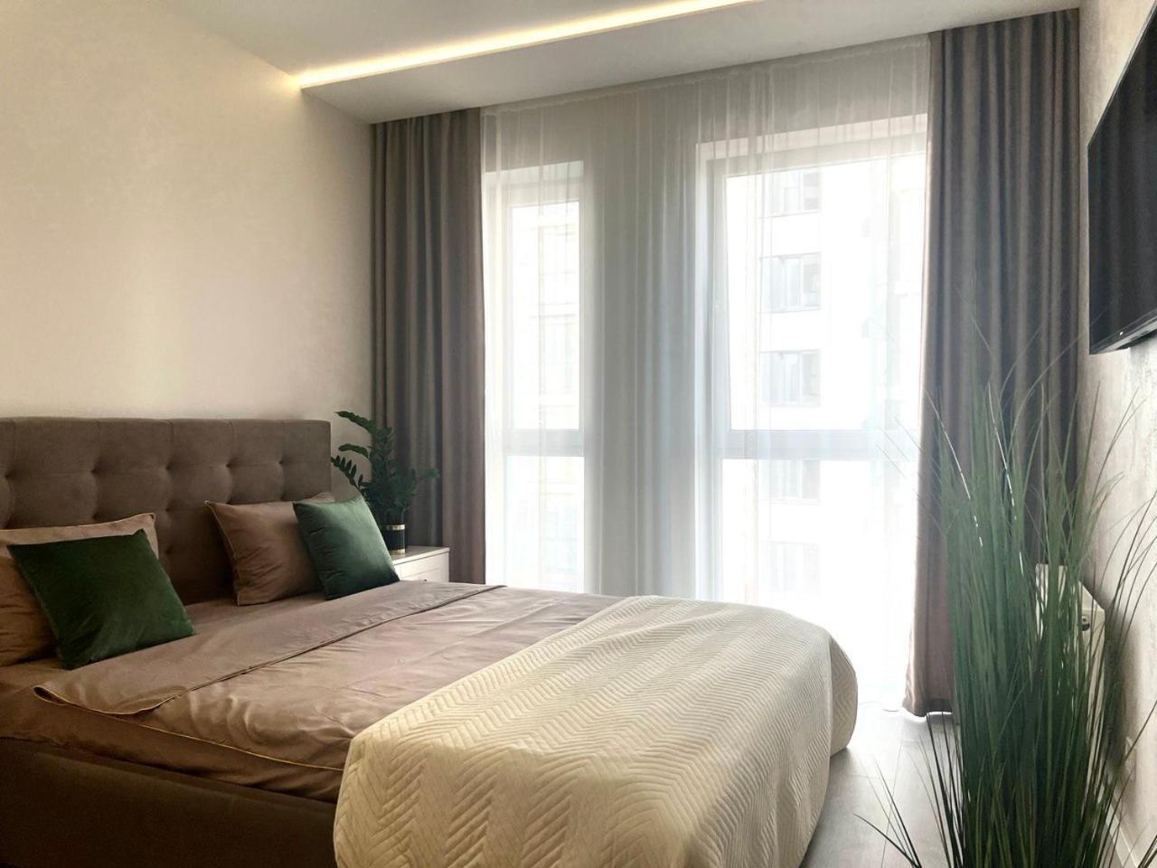 Apartments Vip Avalon Lemberg Exterior foto