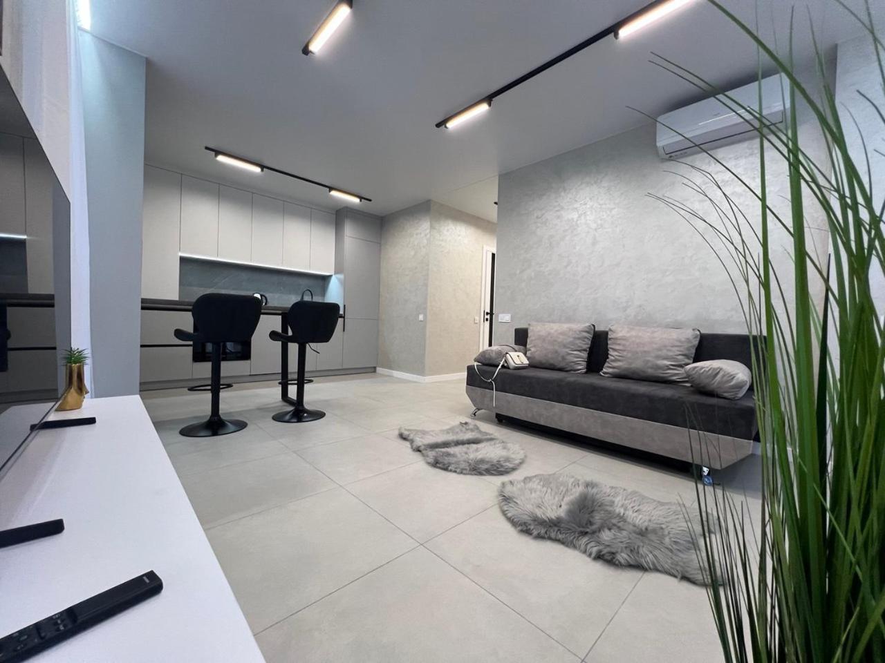 Apartments Vip Avalon Lemberg Exterior foto