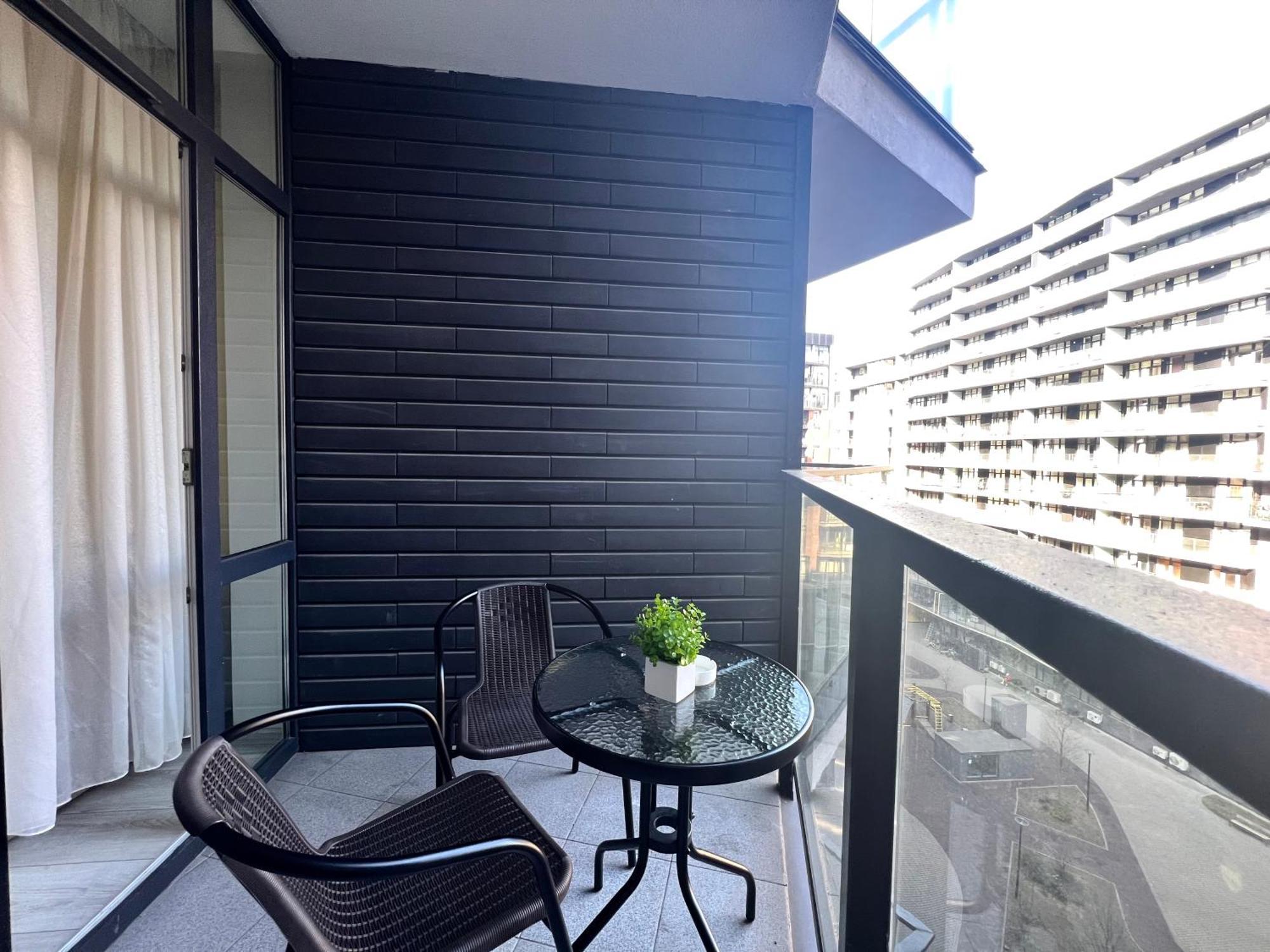 Apartments Vip Avalon Lemberg Exterior foto